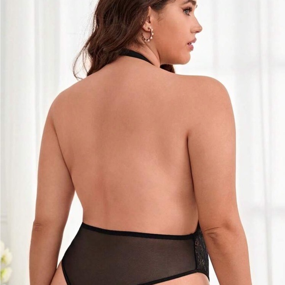 Plus Floral Lace Backless Halter Teddy bodysuit valentines! 1x - Picture 2 of 2